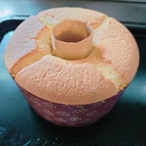 100均の型で手軽に作る紅茶シフォンケーキ